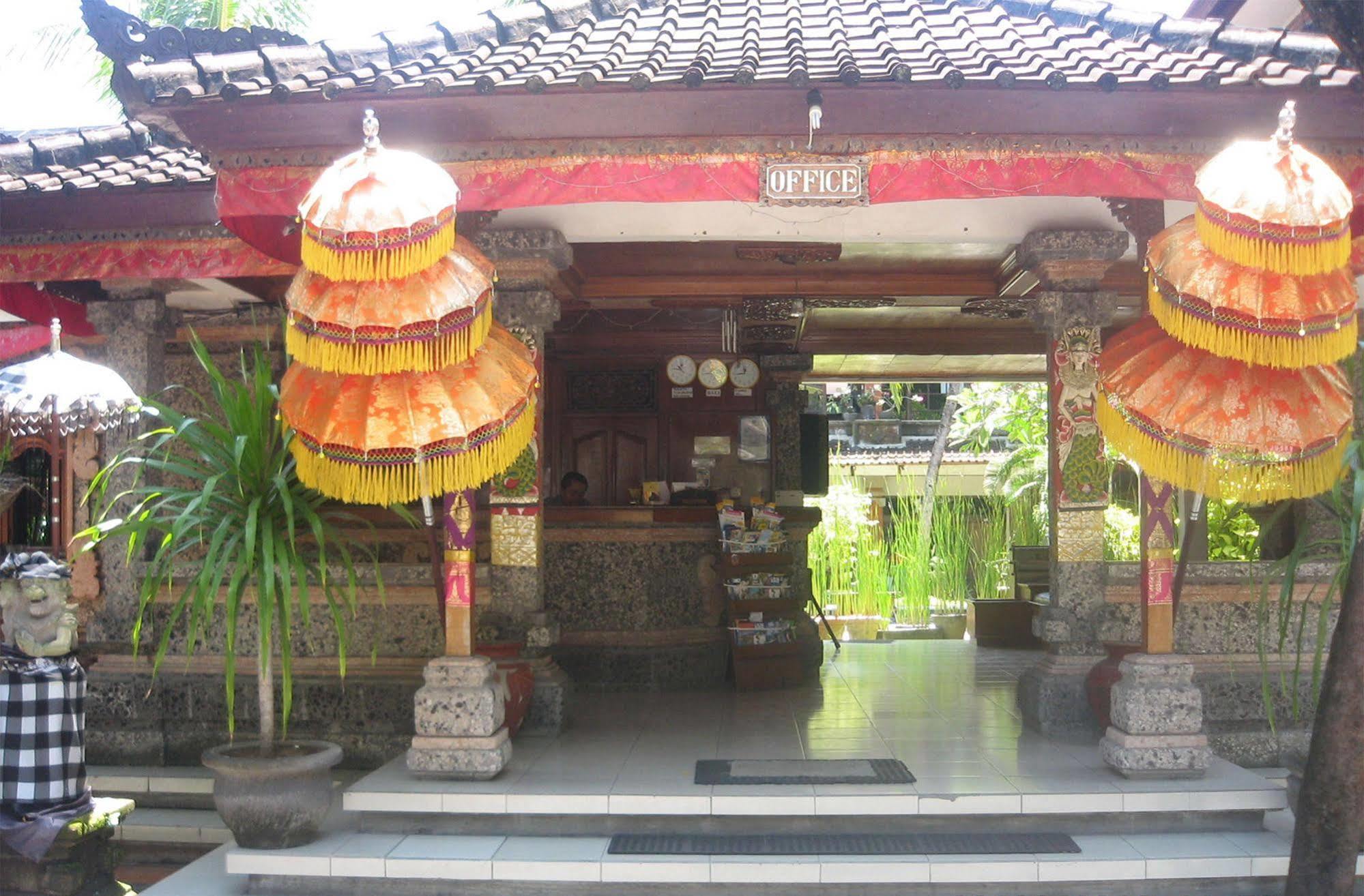 Hotel Puri Tanah Lot Kuta Lombok Eksteriør bilde