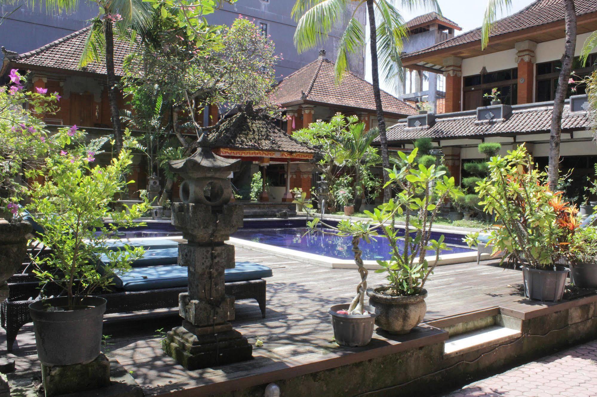 Hotel Puri Tanah Lot Kuta Lombok Eksteriør bilde