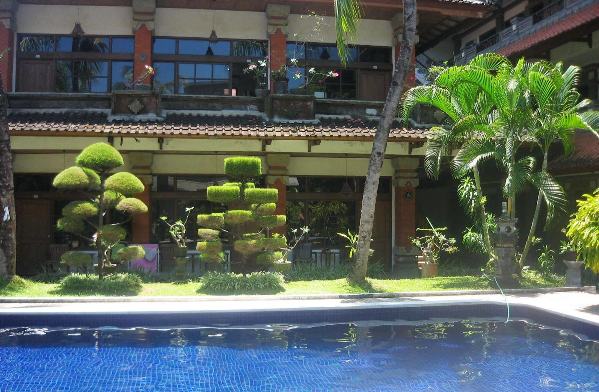 Hotel Puri Tanah Lot Kuta Lombok Eksteriør bilde