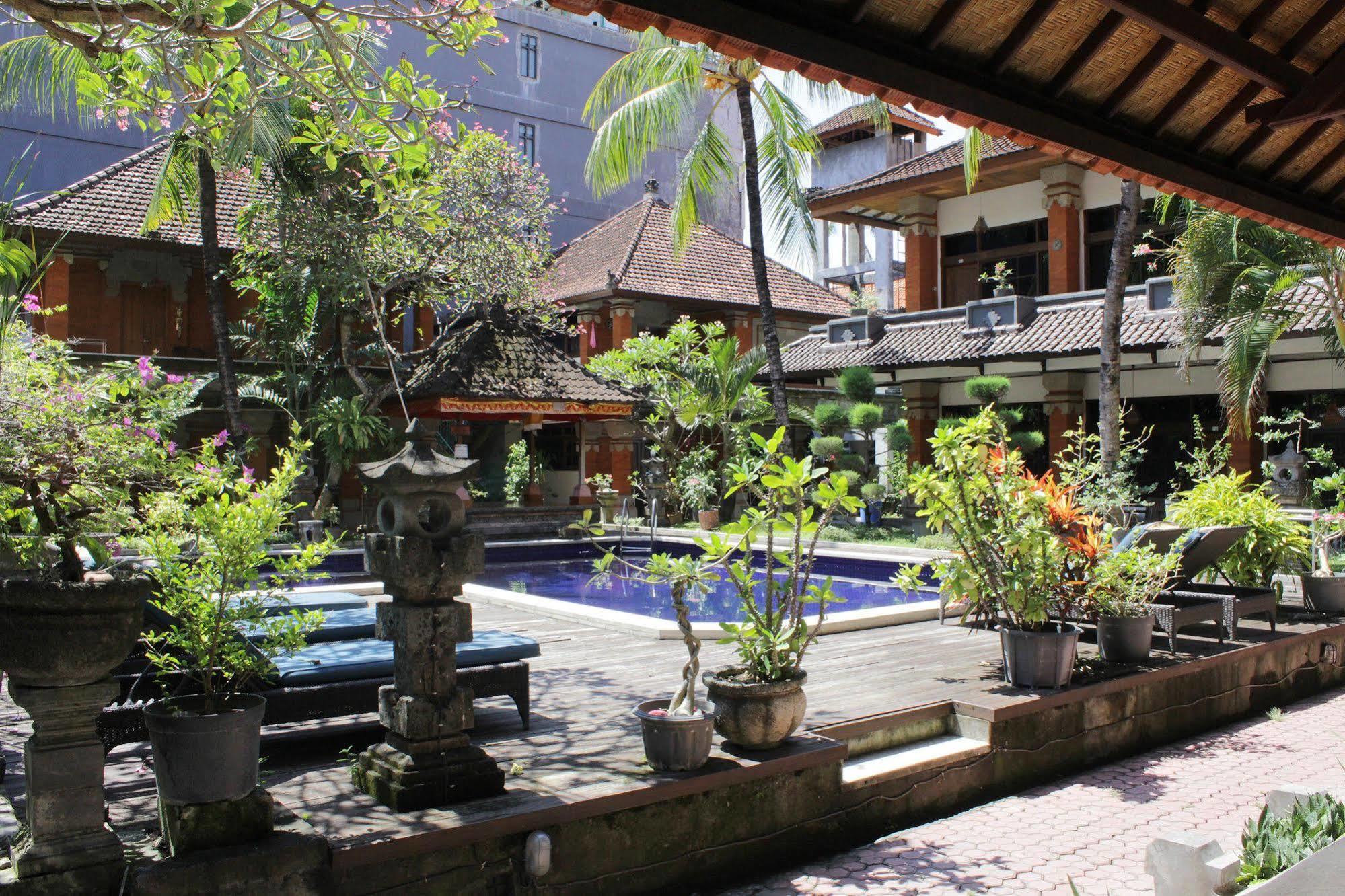 Hotel Puri Tanah Lot Kuta Lombok Eksteriør bilde