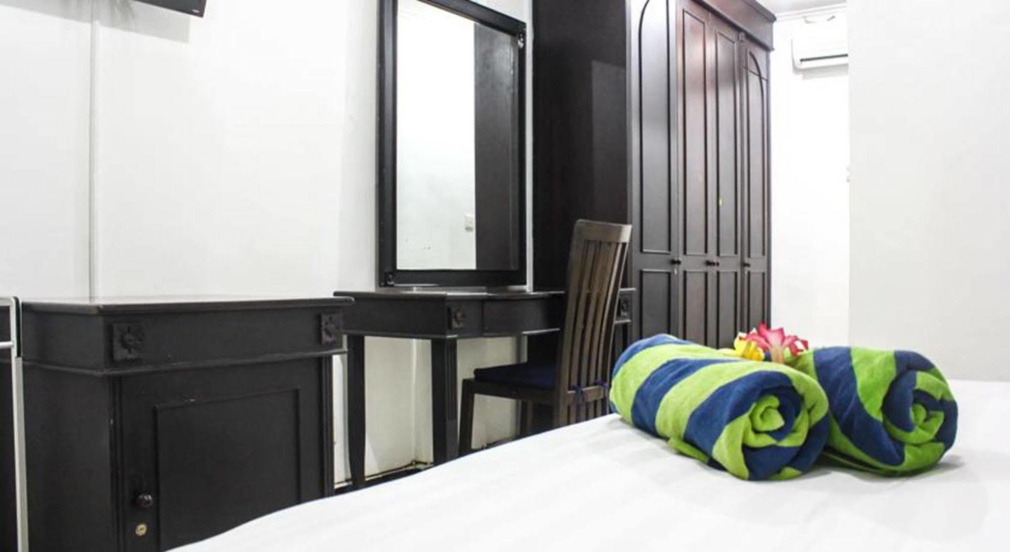 Hotel Puri Tanah Lot Kuta Lombok Eksteriør bilde