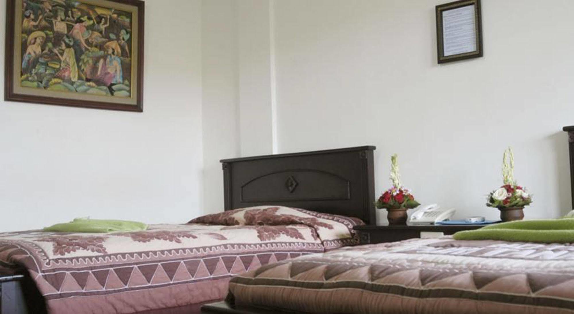 Hotel Puri Tanah Lot Kuta Lombok Eksteriør bilde